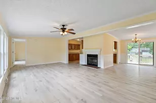 195 Bellhammon Forest Dr, Rocky Point, NC 28457 - Photo 10