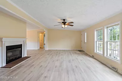 195 Bellhammon Forest Drive, Rocky Point, NC 28457 - Photo 8