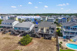 142 Brunswick Ave E, Holden Beach, NC 28462 - Photo 4