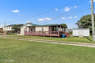 1004 Avery St, Morehead City, NC 28557 - Photo 2