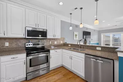 310 N Third Avenue #B, Kure Beach, NC 28449 - Photo 14