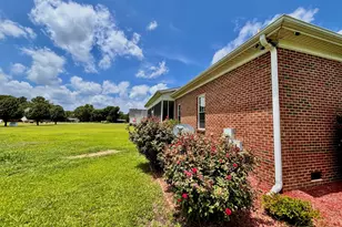 122 Challenge Club Dr, Clinton, NC 28328 - Photo 24