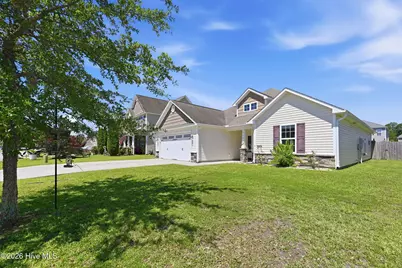 132 Cavalier Drive, Jacksonville, NC 28546 - Photo 4