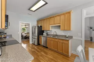329 Harlandale Dr, Wilmington, NC 28411 - Photo 12