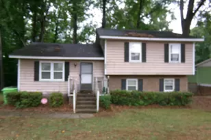 2804 Sourwood St, Raleigh, NC 27610 - Photo 2