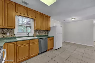 122 E Brandywine Circle E, Wilmington, NC 28411 - Photo 8