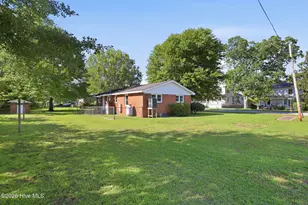 526 N A St, Bridgeton, NC 28519 - Photo 34