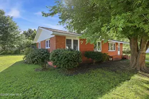 526 N A St, Bridgeton, NC 28519 - Photo 6