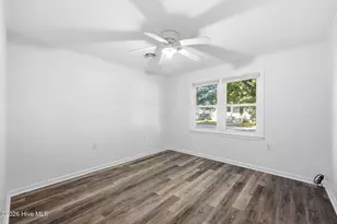 526 N A St, Bridgeton, NC 28519 - Photo 32