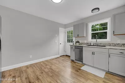 517 S 9th Street, Wilmington, NC 28401 - Photo 8