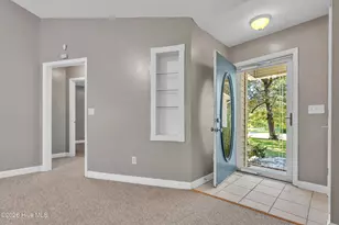 219 E Ivybridge Dr, Hubert, NC 28539 - Photo 4