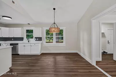 416 Kenwood Drive, Jacksonville, NC 28540 - Photo 8
