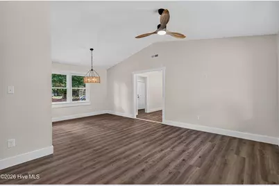 416 Kenwood Drive, Jacksonville, NC 28540 - Photo 4