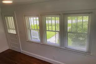1317 Highland Dr, Washington, NC 27889 - Photo 2