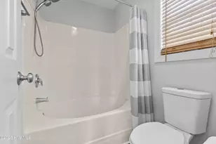 304 Pine Ridge Ln, Holly Ridge, NC 28445 - Photo 18