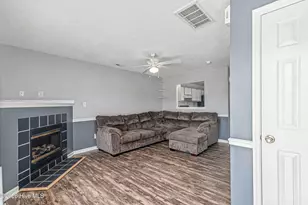103 Fairwood Ct, Jacksonville, NC 28546 - Photo 2