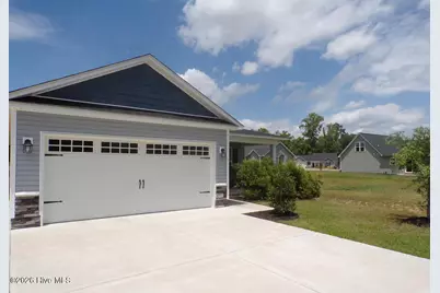 127 Waterford Way, Maysville, NC 28555 - Photo 4