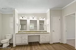 103 Indian Cave Dr, Richlands, NC 28574 - Photo 12