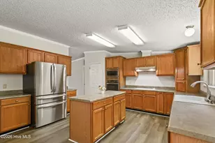 103 Indian Cave Dr, Richlands, NC 28574 - Photo 10