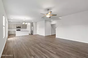 141 N Squires Run Ln, Richlands, NC 28574 - Photo 8