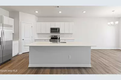 152 N Squires Run Lane, Jacksonville, NC 28546 - Photo 8
