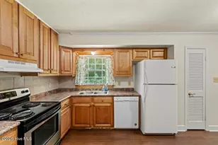 604 Oakwood Ave, Jacksonville, NC 28546 - Photo 12