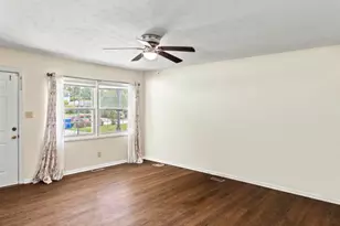 604 Oakwood Ave, Jacksonville, NC 28546 - Photo 6