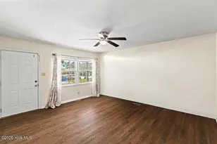 604 Oakwood Ave, Jacksonville, NC 28546 - Photo 4