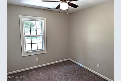 109 Royal Court, Jacksonville, NC 28546 - Photo 16