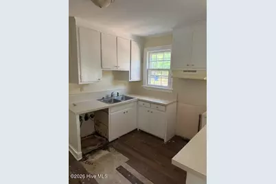 1111 Grove Street N, Wilson, NC 27893 - Photo 8