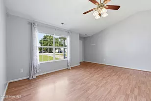 627 S Hampton Dr, Jacksonville, NC 28546 - Photo 10