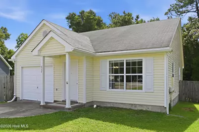 627 S Hampton Drive, Jacksonville, NC 28546 - Photo 4