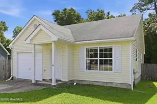 627 S Hampton Dr, Jacksonville, NC 28546 - Photo 4