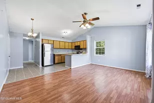627 S Hampton Dr, Jacksonville, NC 28546 - Photo 6