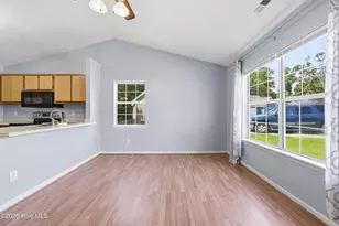 627 S Hampton Dr, Jacksonville, NC 28546 - Photo 8