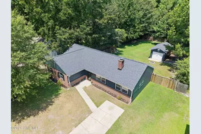 210 Spring Drive, Jacksonville, NC 28540 - Photo 4