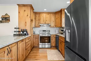 104 Bluewater Dr, Emerald Isle, NC 28594 - Photo 6