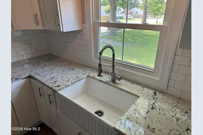 702 N Charlotte Street, Washington, NC 27889 - Photo 10