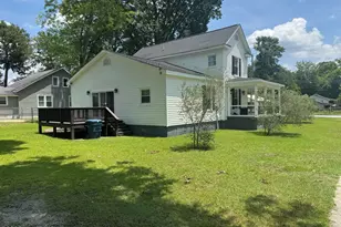 702 N Charlotte St, Washington, NC 27889 - Photo 32