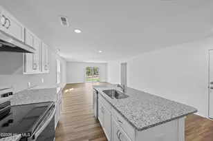 870 Plymouth Rd, Boiling Spring Lakes, NC 28461 - Photo 10