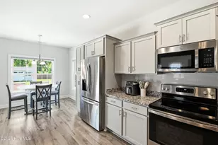 80 Forsyth Ln, Rocky Point, NC 28457 - Photo 16