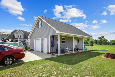 105 Pointe Drive, La Grange, NC 28551 - Photo 10