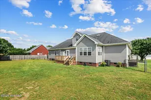 105 Pointe Dr, La Grange, NC 28551 - Photo 10