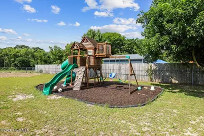 105 Pointe Drive, La Grange, NC 28551 - Photo 20