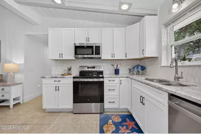 105 SE 76th Street, Oak Island, NC 28465 - Photo 10