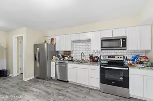 220 Edgewood Dr, Jacksonville, NC 28546 - Photo 20
