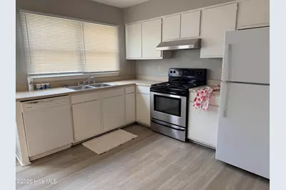 608 W Church Street, Elizabeth City, NC 27909 - Photo 4