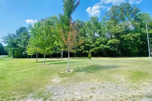 2537 Alton Rd, Eagle Springs, NC 27242 - Photo 8