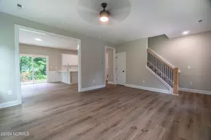 2106 Holly Dr, Wilmington, NC 28401 - Photo 6