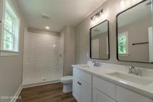 2106 Holly Dr, Wilmington, NC 28401 - Photo 10